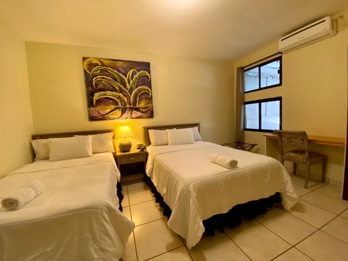 Morrison Hotel San Salvador Esterno foto
