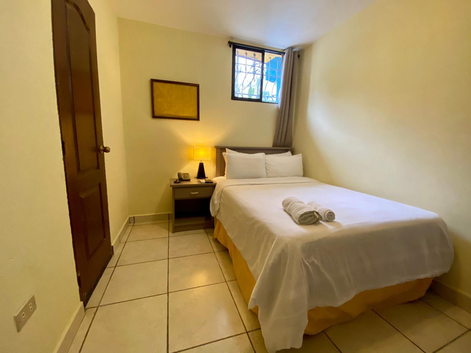 Morrison Hotel San Salvador Esterno foto